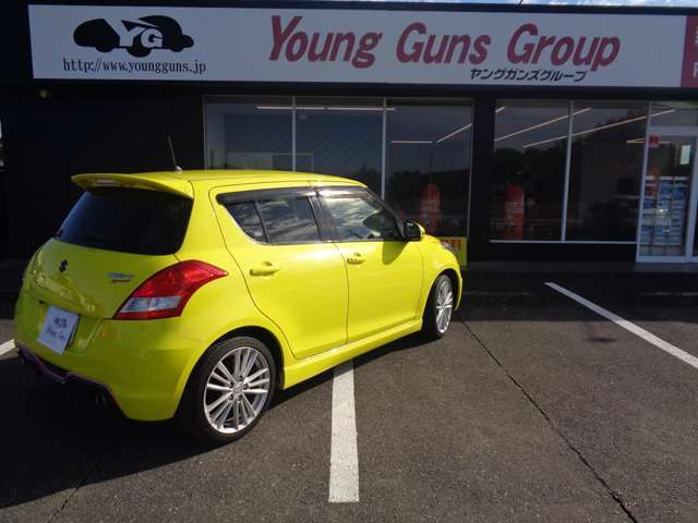 当店の車両は全車内装、外装クリーニングしています、また納車時の洗車渡しを実施しています！