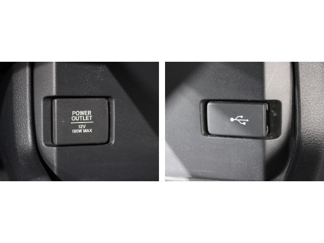 アクセサリー電源シガーソケット、スマートホンなどとのオーディオ接続用USBポートが付いています。