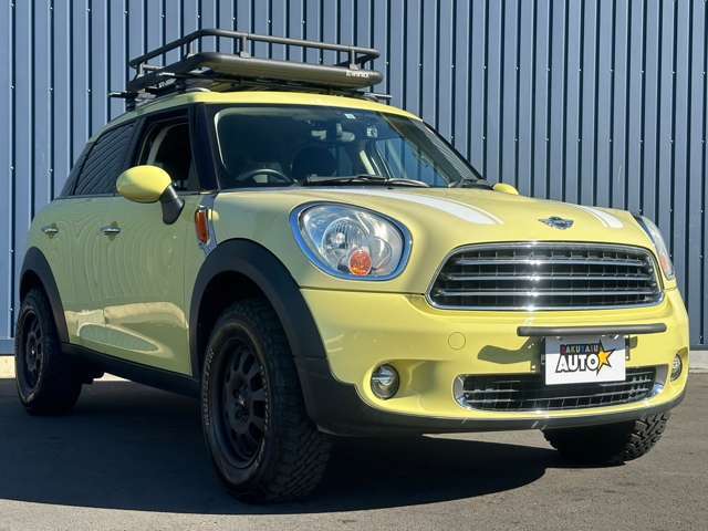 定休日は毎週月曜日です（祝・祭日を除く)。営業時間は10：00～18：00です。