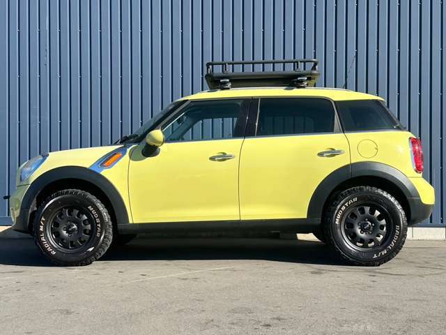 ルーフキャリア付き！