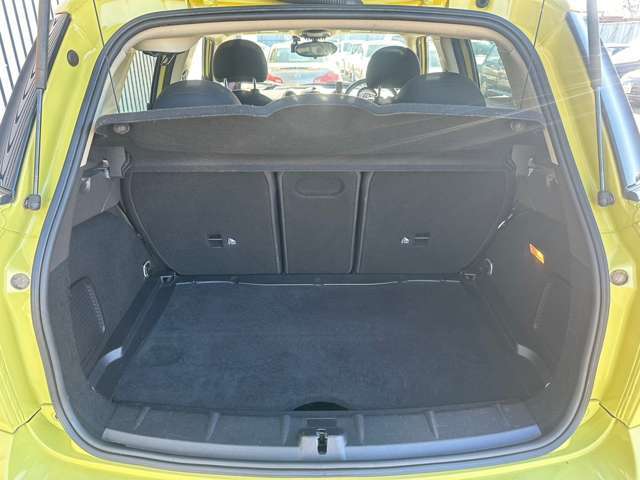 トランクスペースになります。