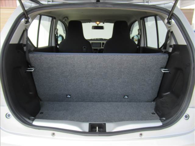 幅広いスペースを確保！倒してご利用いただければレジャー使いでも、普段の買い物でも多くのものを積み込めます。