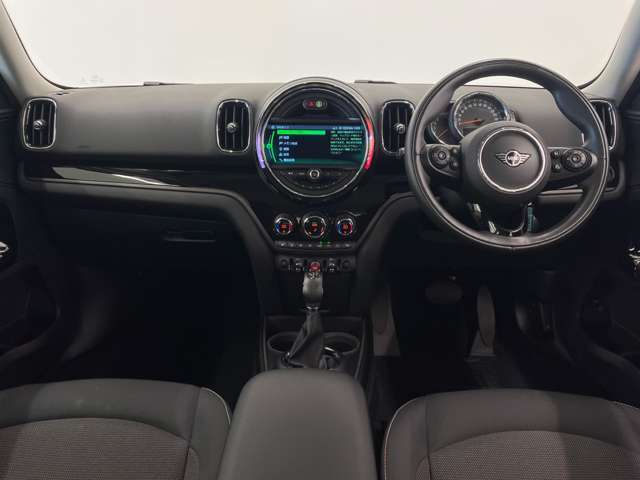 多様なコーティング（リアルガラスコート、GGG、ハイモースコート）を取り揃えております。日頃のお手入れがより一層楽になるコーティングをお試しくださいませ。