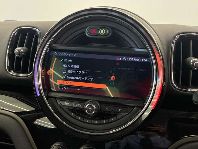 LIBERALAは、輸入車選びの新たなスタイルを提案するインポート・セレクト・ブランドです。オーナー様となる方がクルマから直接感じる感性を第一にした、最良の一台との出会いをコーディネートいたします。