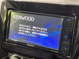 【ナビゲーション】目的地までしっかり案内してくれる使いやすいナビ。Bluetooth接続すればお持ちのスマホやMP3プレイヤーの音楽を再生可能！毎日の運転がさらに楽しくなります！！