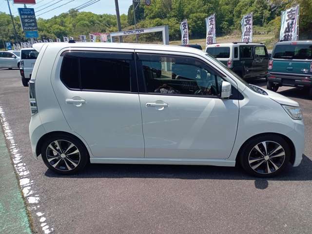 新車・登録（届出）済未使用車・中古車 お客様のご要望に合わせたお車を販売いたしております。店頭にないお車も注文販売を承っております。