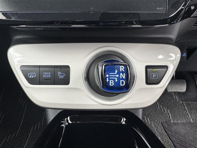 【運転席操作部】快適なドライブを楽しむための機能が装備されています！運転席から触れるので、使いやすいです！除菌プランいれていただくと、さらに清潔で安心していただけます！