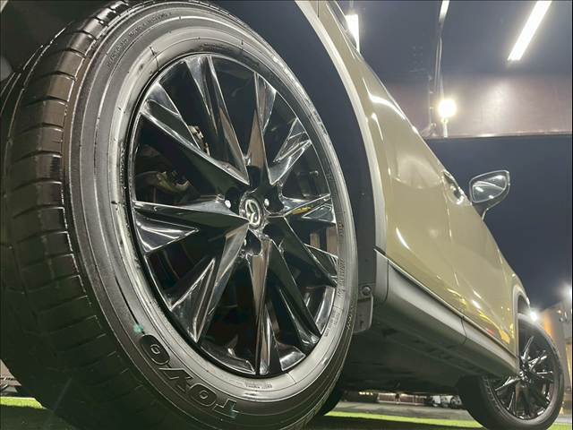 純正19インチを装備！！