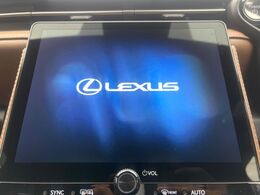 【9.8インチ　ディスプレイオーディオ】大画面のディスプレイはAppleCarPlayやAndroidAutoが利用可能。大きな画面でスマホナビアプリ等が利用いただけます♪