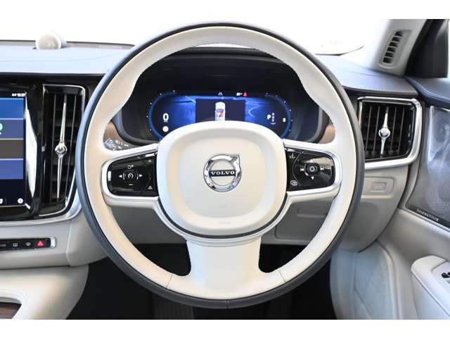 詳細お問い合わせは、VOLVO　CAR 姫路まで。079-292-5481