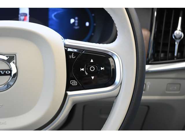 詳細お問い合わせは、VOLVO　CAR 姫路まで。079-292-5481
