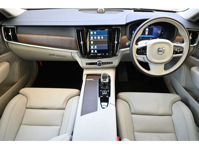 詳細お問い合わせは、VOLVO　CAR 姫路まで。079-292-5481