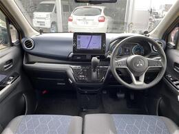 【インパネ全体】全方位で視界が広く、高い目線で運転もしやすいです！