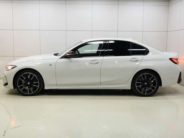 BMW・MINIの新車・中古車の販売はもちろん、下取り、買取も強化をしております。国産車での下取りなども行っておりますので、是非お問合せくださいませ。