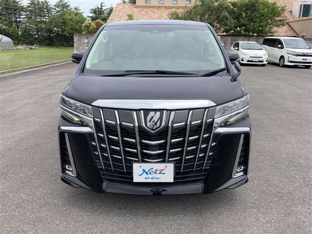 ワイド＆ローのスタイルで走行安定性もばっちりです。運転しやすくロングドライブも安心です。