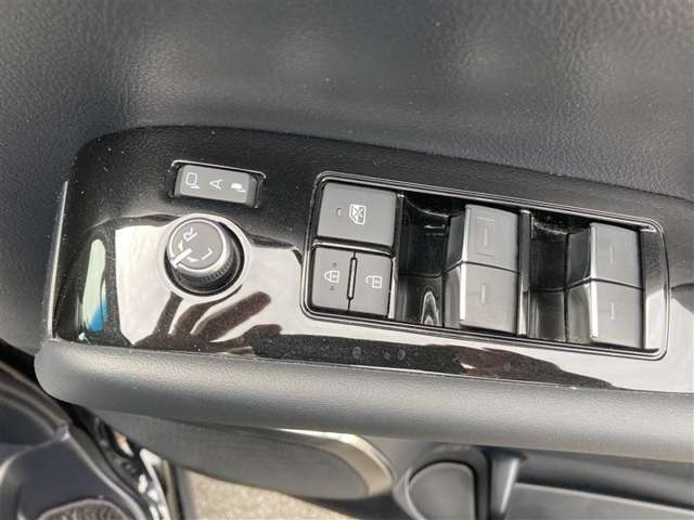 車両本体価格の一部をあらかじめ残価として据え置き、残りの金額を分割でお支払いいただくプランです。月々のお支払いをお安くできちゃいますよ♪詳しくはお気軽にスタッフまでご相談ください。