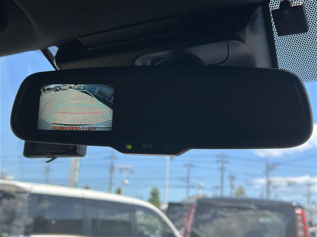 最大2,000項目にもおよぶ徹底的な検査を行い、車両の内外装・骨格部のダメージを詳細に把握しています。年間約20万台・累計300万台の買取実績で積み重ねたガリバーグループ店舗の検査精度をご提供しています！