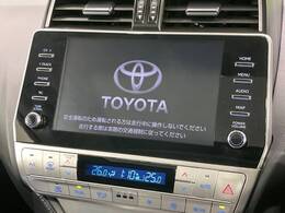 【メーカー純正ナビ】インテリアに溶け込むスタイリッシュな「専用設計」メーカーナビを装備♪視認性や操作性など基本性能にも優れ、より上質なカーライフをお楽しみいただけます。