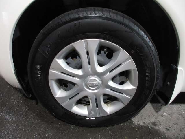 当社の整備はディーラー、認証工場と提携しております。走行テスト、点検、整備と各職人さんに当社が心を鬼にして良い状態に仕上げることに全力を尽くさせます！