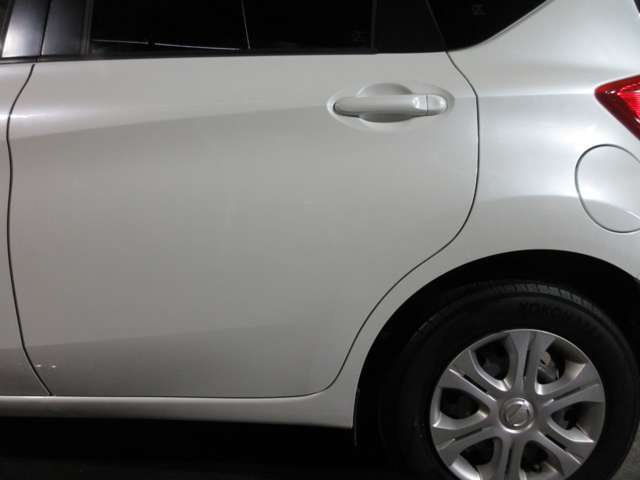 当社の整備はディーラー、認証工場と提携しております。走行テスト、点検、整備と各職人さんに当社が心を鬼にして良い状態に仕上げることに全力を尽くさせます！