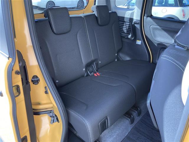 【　セカンドシート　】2列目も広々お乗りいただけます♪