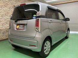 ツヤツヤピカピカ☆ボディガラスコーティング施工！！汚れが付きにくく、洗車も楽々♪撥水性も良く愛車が見違える程です！