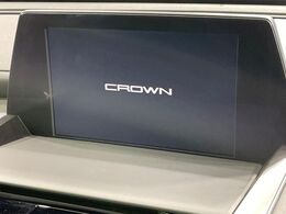 【メーカー純正ナビ】インテリアに溶け込むスタイリッシュな「専用設計」メーカーナビを装備♪視認性や操作性など基本性能にも優れ、より上質なカーライフをお楽しみいただけます。
