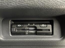 【ETC】有料道路を利用する際に料金所で停止することなく通過できる、ETC車載器（ノンストップ自動料金収受システム機器）が装備されています。セットアップを行うことで利用可能になります。