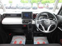ワイドな視界を確保して運転しやすく見晴らしが良いです。長時間の運転も快適に過ごせしていただけると思います。