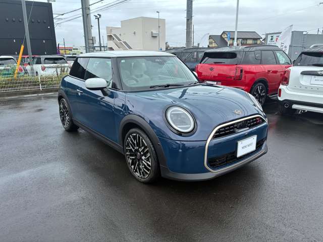 ご納車前に360℃チェック項目点検をおこないます。車両本体を構成する部品や製造上より不具合が発生しましたら保証期間を条件とし交換させて頂きます。