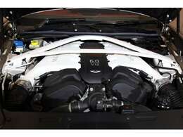 V12NAエンジン5.935cc　576ps車両重量1790kg