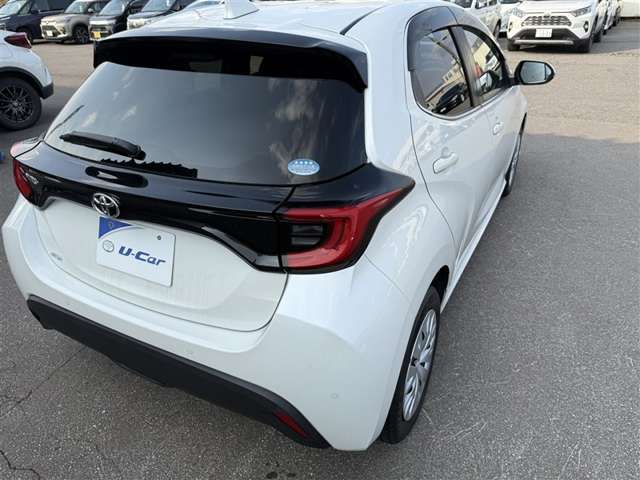 主な装備は、トヨタセーフティセンス、ディスプレイオーディオ、バックモニター、シートヒーター、ワンオーナー車、寒冷地仕様となっております。