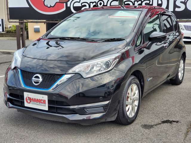 中古車を購入する際、オートローンの金利は重要な要素です。当店では、お客様の負担を軽減するために、業界でも特に低い金利を提供しています。