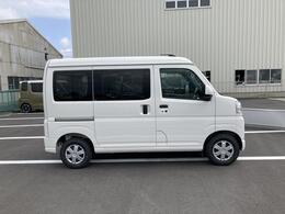 静岡ダイハツの中古車は、展示前に徹底した洗車や室内清掃を実施しております。