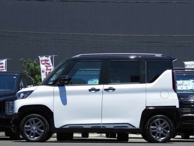 純正サイドデカール付き！SUVらしさをプラスできるお手軽なカスタム！
