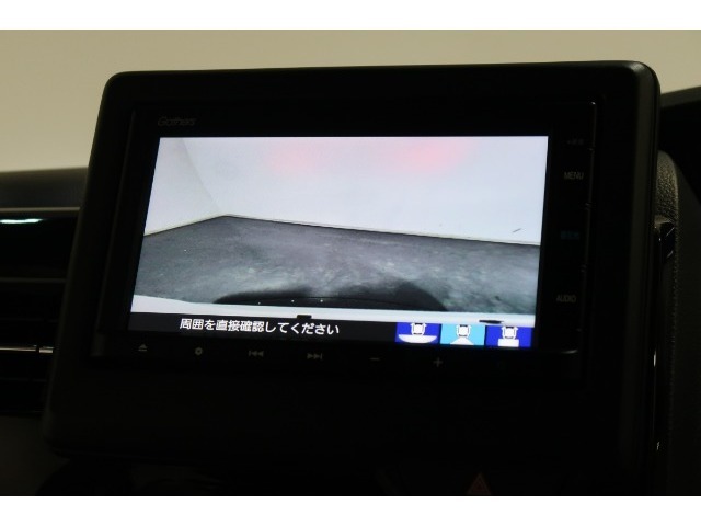◆◆バックカメラの画像です。車庫入れの安心感がアップしますね☆