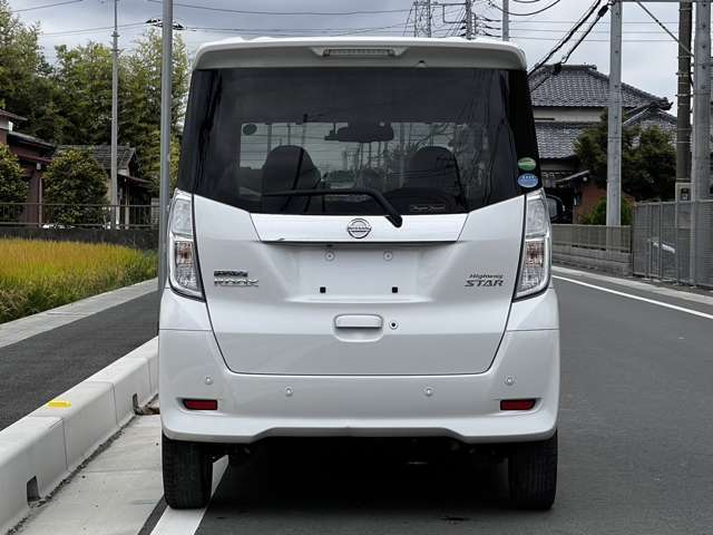 どこか悪いから安いのではなく、仕入れのプロだからこそ割高なお車は扱っておりません！