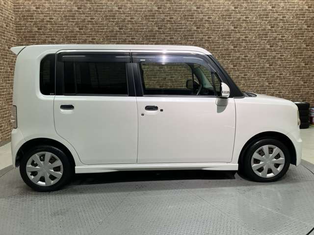 ■親切・丁寧な接客をお約束■　初めてお車のご購入を検討されている方や、お車についてあまり詳しくない方にも分かりやすい接客を心掛けております。女性営業スタッフも在籍！購入に不安がある女性の方もぜひ♪
