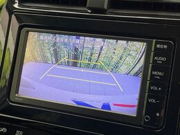 【バックカメラ】駐車時に後方がリアルタイム映像で確認できます。大型商業施設や立体駐車場での駐車時や、夜間のバック時に大活躍！運転スキルに関わらず、今や必須となった装備のひとつです！