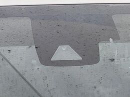 【トヨタセーフティセンス】走行中に前方の車両等を認識し、衝突しそうな時は警報とブレーキで衝突回避と被害軽減をアシスト。より安全にドライブをお楽しみいただけます。