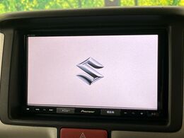 【純正ナビ】人気の純正ナビを装備。オーディオ機能も充実しており、Bluetooth接続すればお持ちのスマホやMP3プレイヤーの音楽を再生可能！毎日の運転がさらに楽しくなります！！
