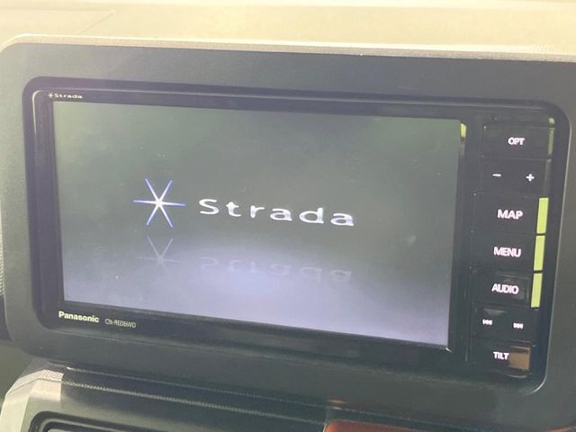 【ナビゲーション】目的地までしっかり案内してくれる使いやすいナビ。Bluetooth接続すればお持ちのスマホやMP3プレイヤーの音楽を再生可能！毎日の運転がさらに楽しくなります！！