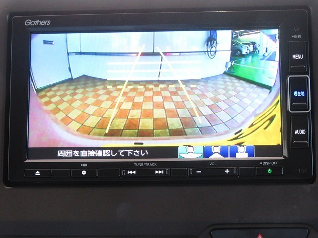 ◆◆バックカメラの画像です。車庫入れの安心感がアップしますね☆