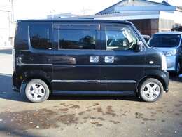 当店の中古車は全数仕上げ済☆外装は専用機材でピカピカに！