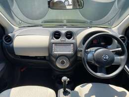 マーチの運転席周りの画像です。興味がわいて来ませんか？ゆっくり、じっくりご覧下さい。