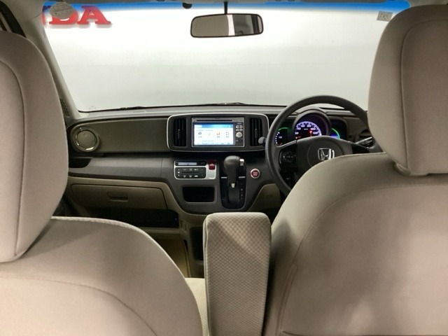 見晴らし良好で、運転にゆとりが広がります。