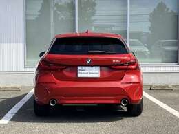 安心のネットワーク。全国187箇所（2025年2月現在）のBMW正規ディーラーのサービスセンターで整備・保証修理を受けることができます。