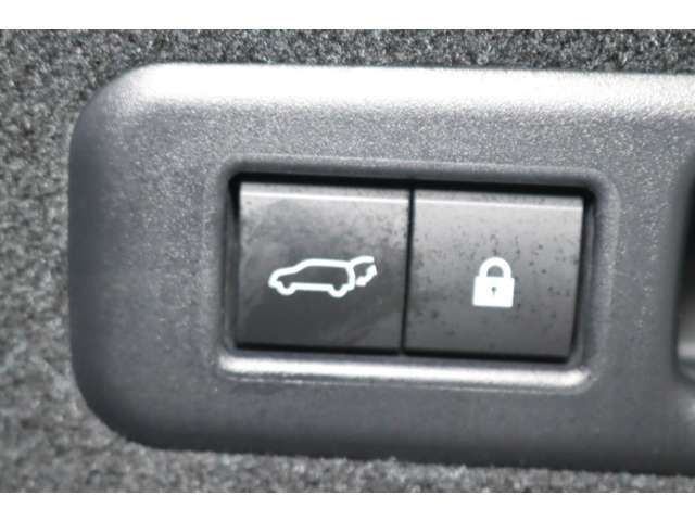 さらに、CPOは納車から2年間、走行無制限の保証も付いております。先ほどの整備費用と併せて安心を提供させていただいております。有償になりますが、保証期間を3年にすることも可能です！詳しくはスタッフまで