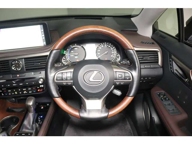 レクサスならではの商品クオリティと、お客様を安心で満たすレクサスのおもてなしを存分に味わっていただけます。