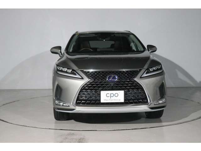 レクサスCPOのCPOとは、レクサスで厳しい基準をクリアした車のみを展示している認定中古車のことです！当店は福岡県唯一のレクサス認定中古車専売店でございます。